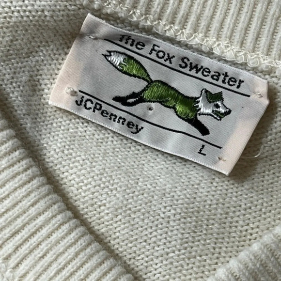 Vintage JcPenney large cream Fox Sweater - Picture 8 of 10